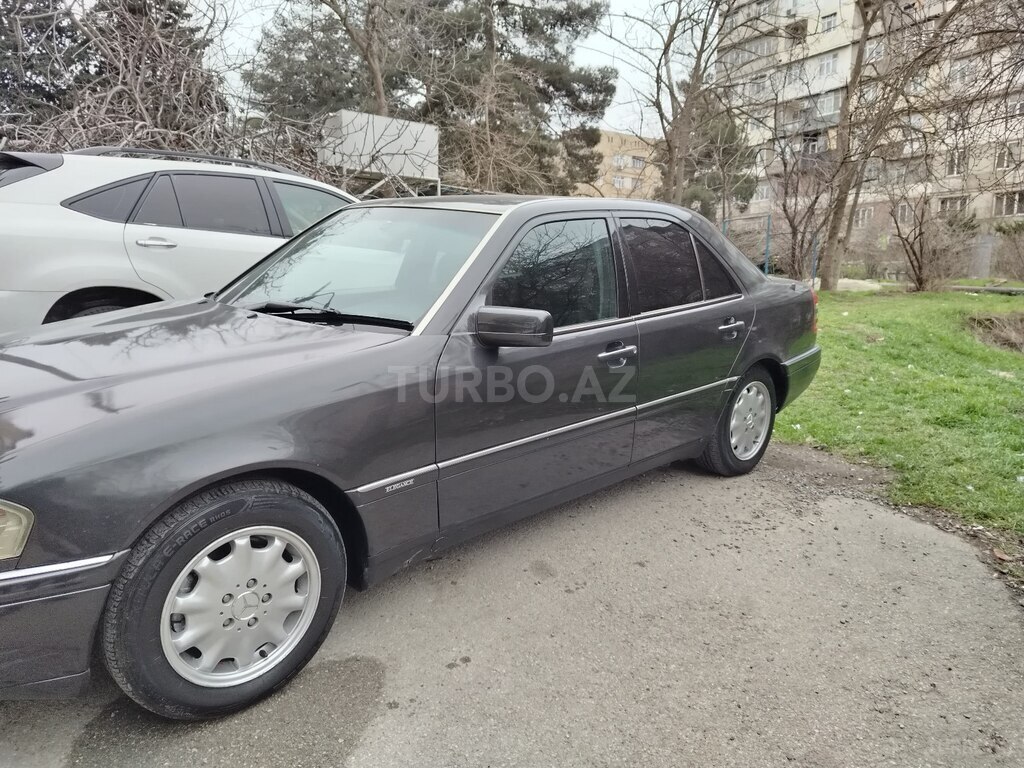 Mercedes C 180