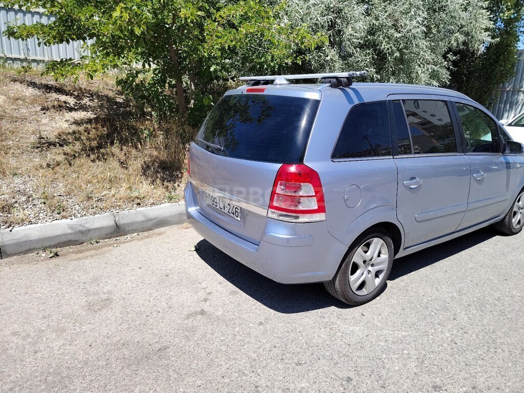 Opel Zafira