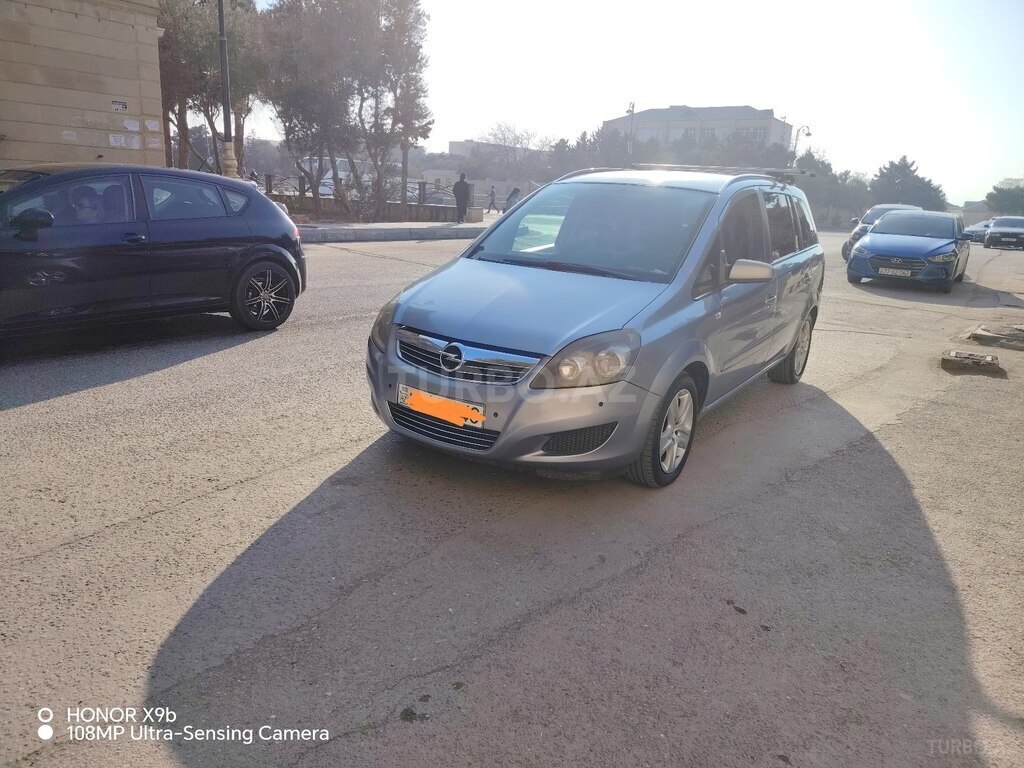 Opel Zafira