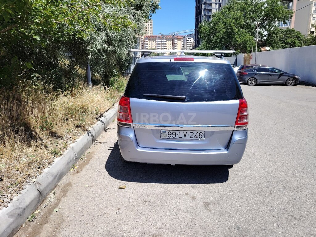 Opel Zafira