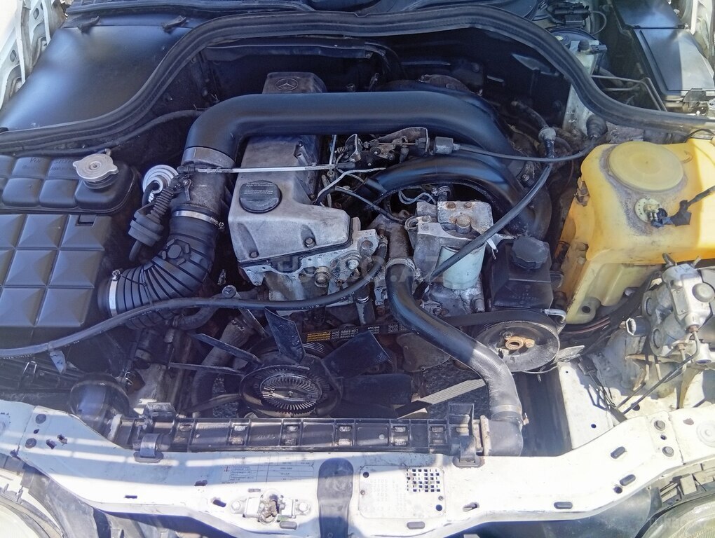Mercedes C 200