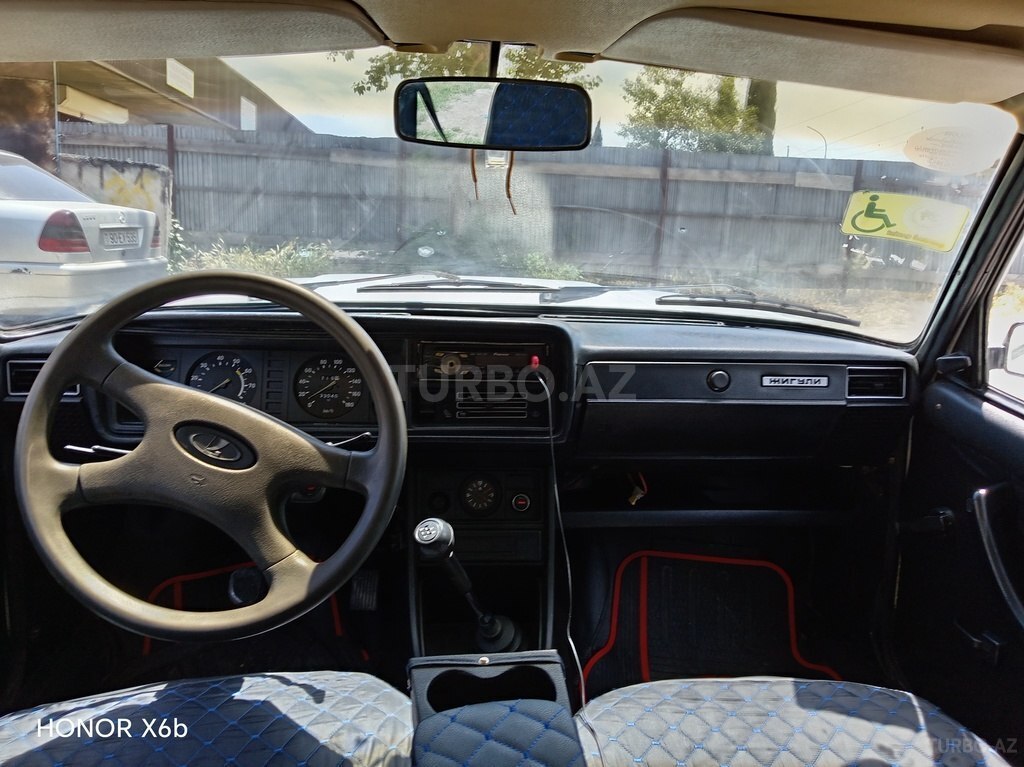 LADA (VAZ) 2107