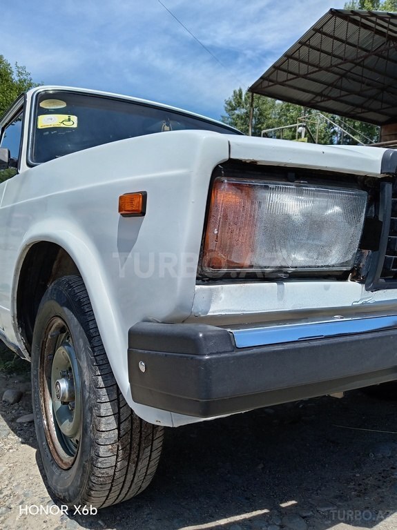 LADA (VAZ) 2107
