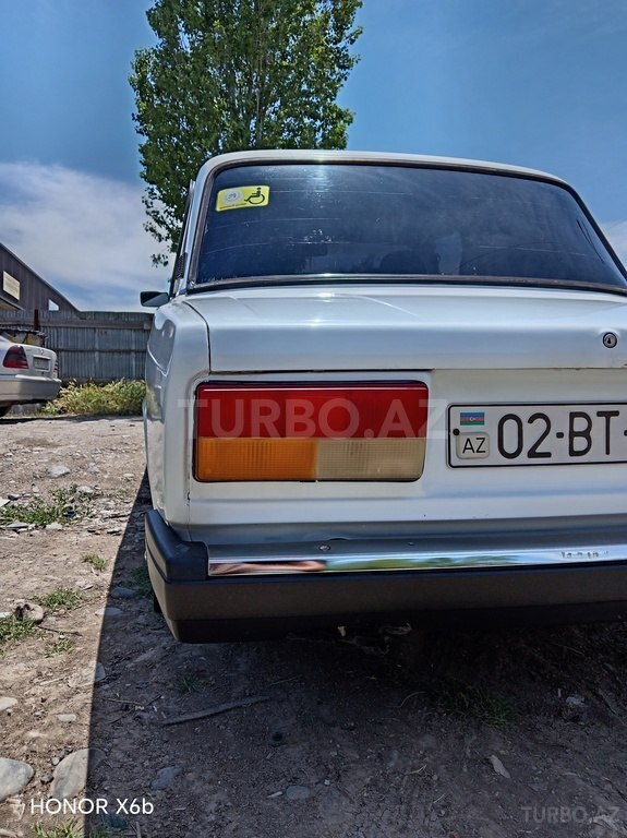 LADA (VAZ) 2107