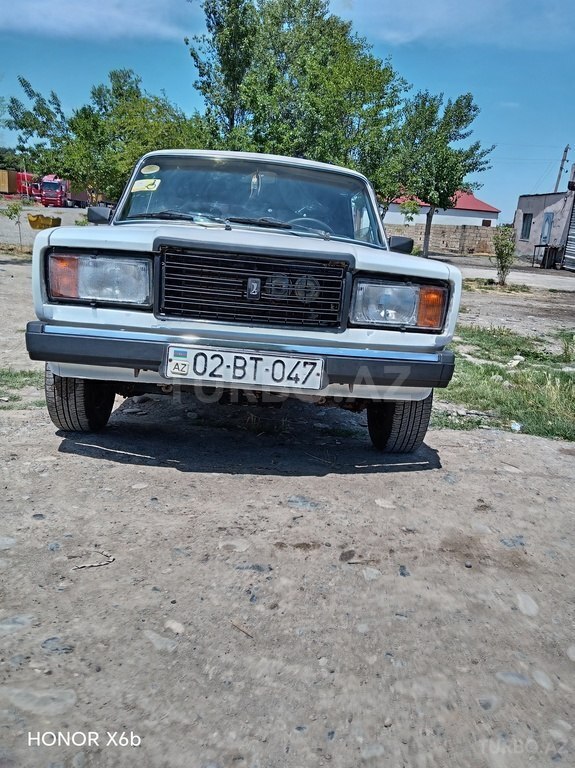 LADA (VAZ) 2107