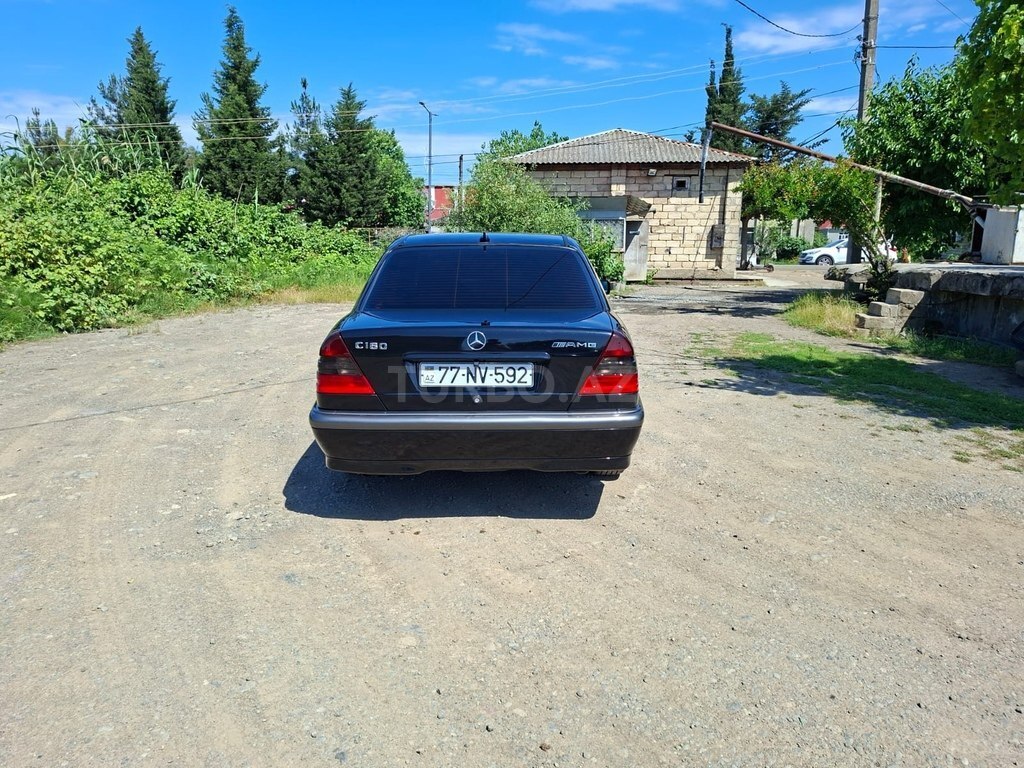 Mercedes C 180