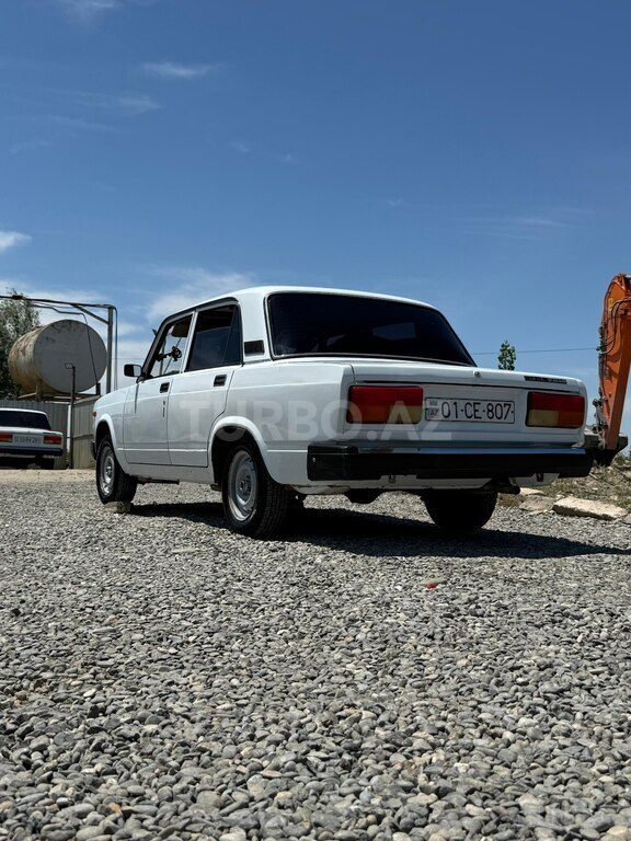 LADA (VAZ) 2107