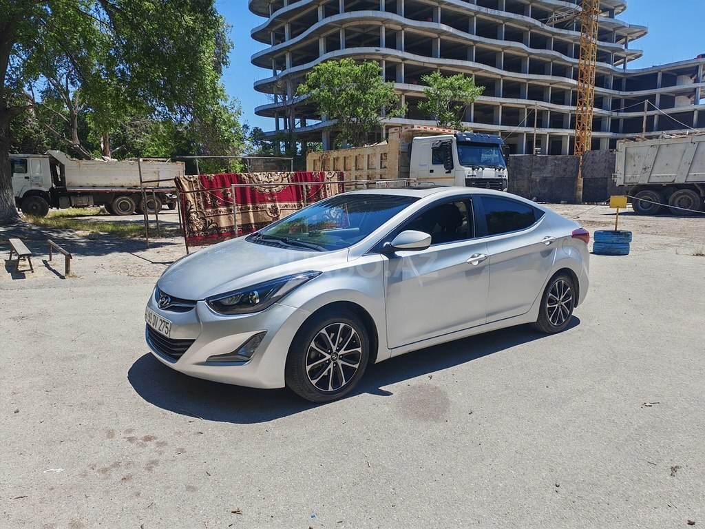 Hyundai Elantra