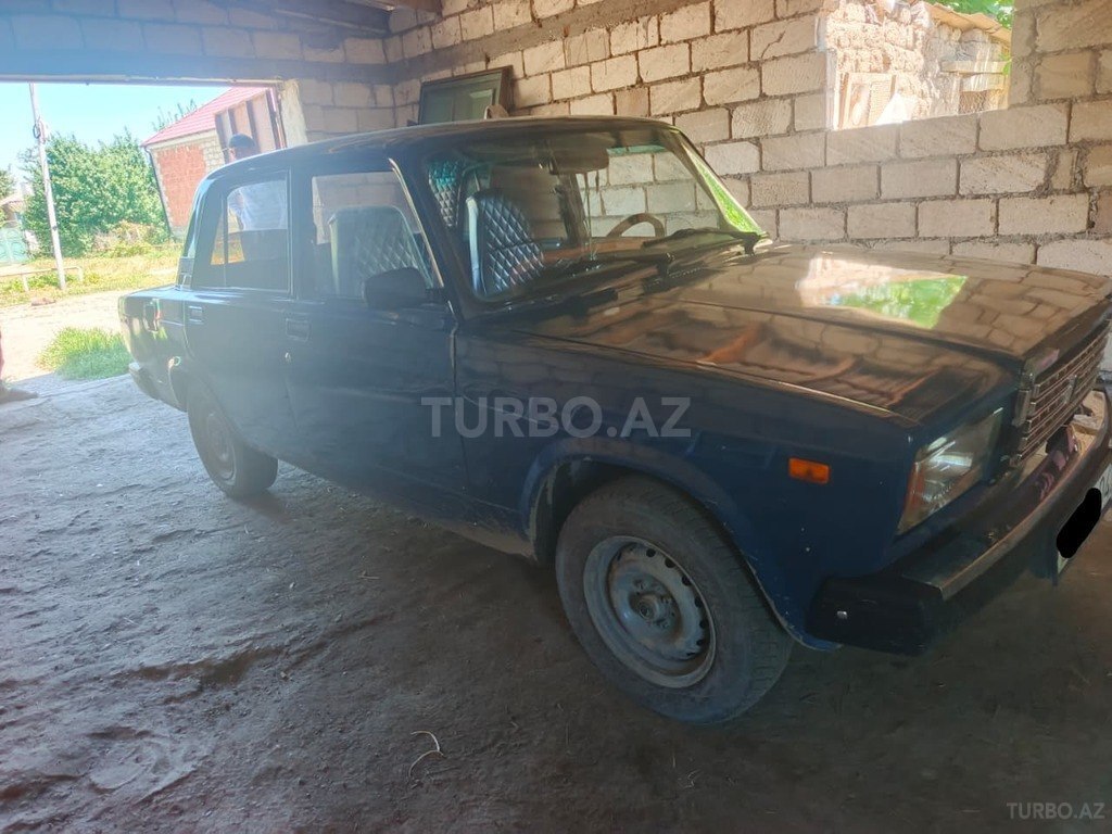 LADA (VAZ) 2107