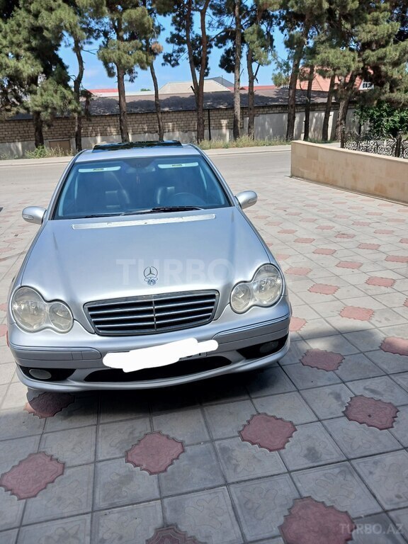 Mercedes C 230