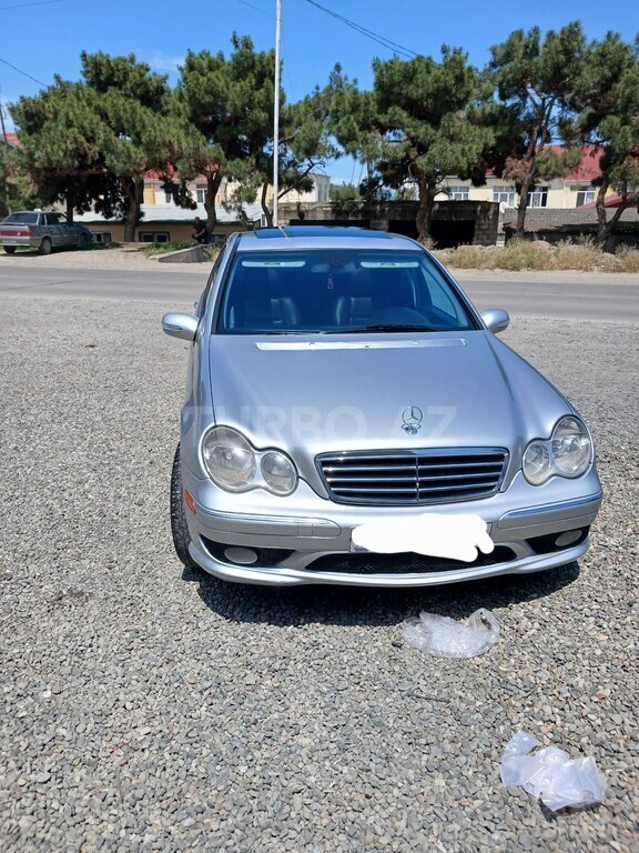 Mercedes C 230