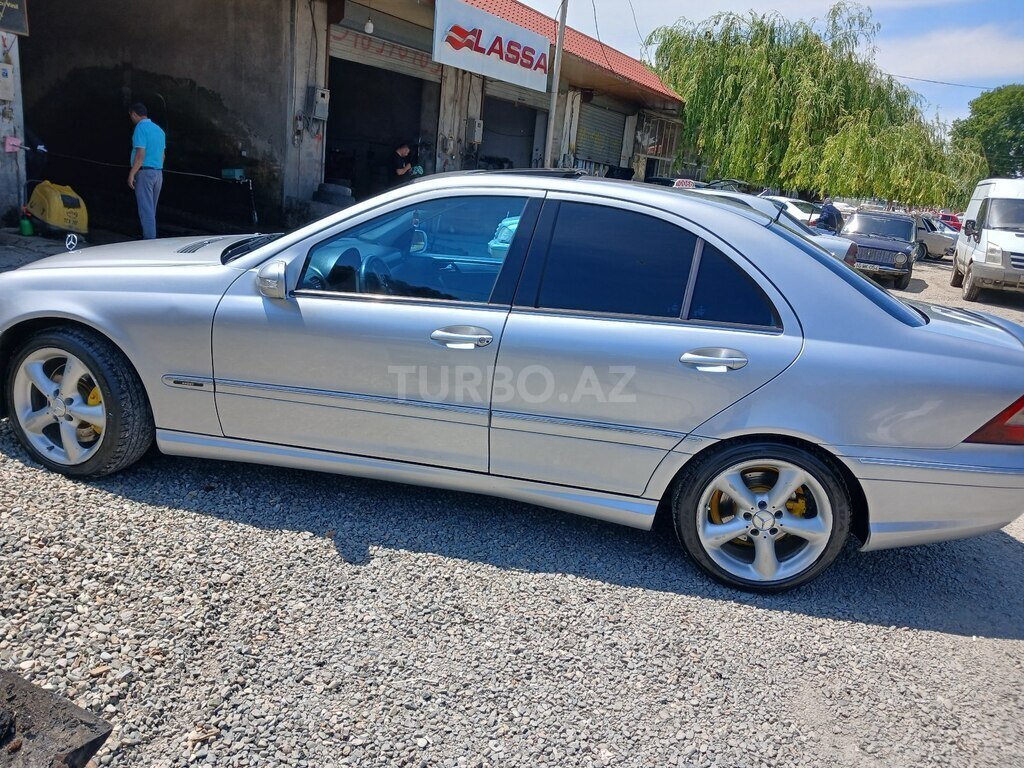 Mercedes C 230