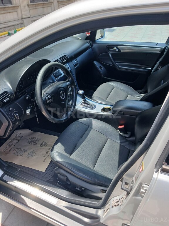 Mercedes C 230