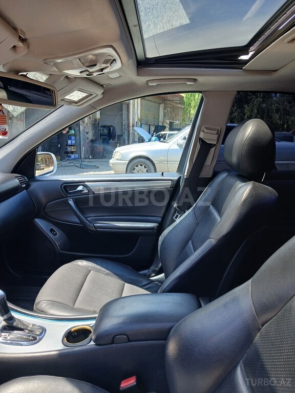 Mercedes C 230