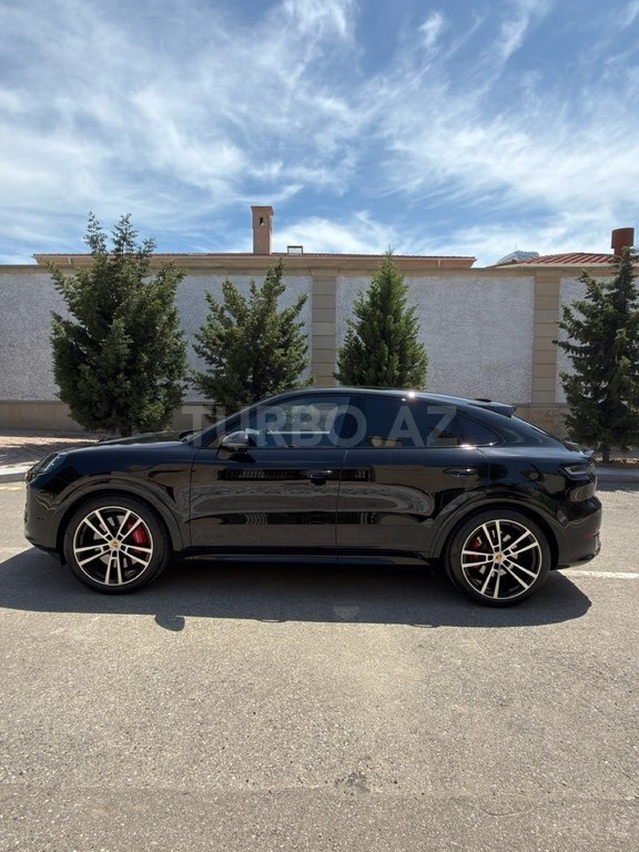 Porsche Cayenne GTS Coupe