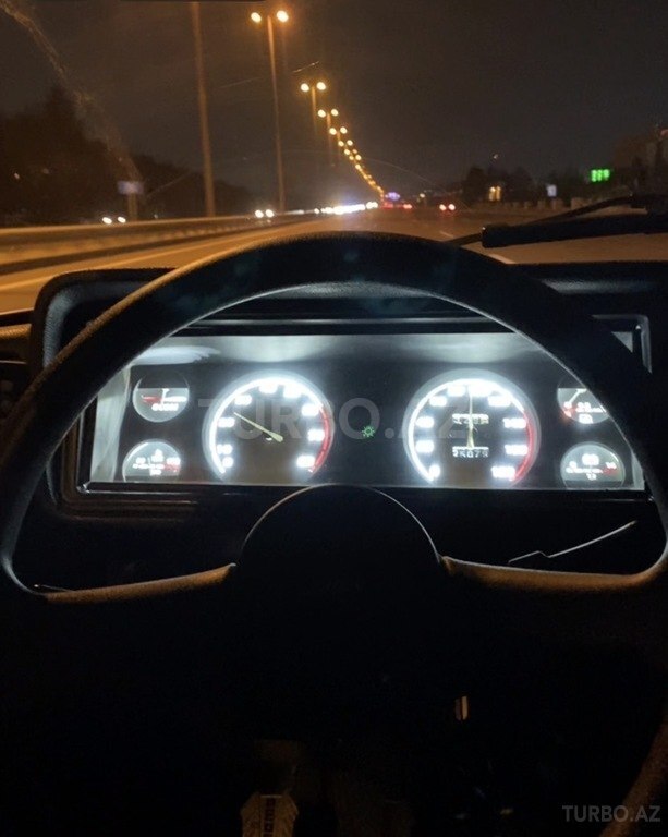 LADA (VAZ) 2107