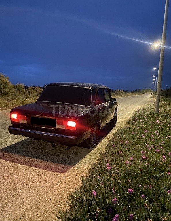 LADA (VAZ) 2107