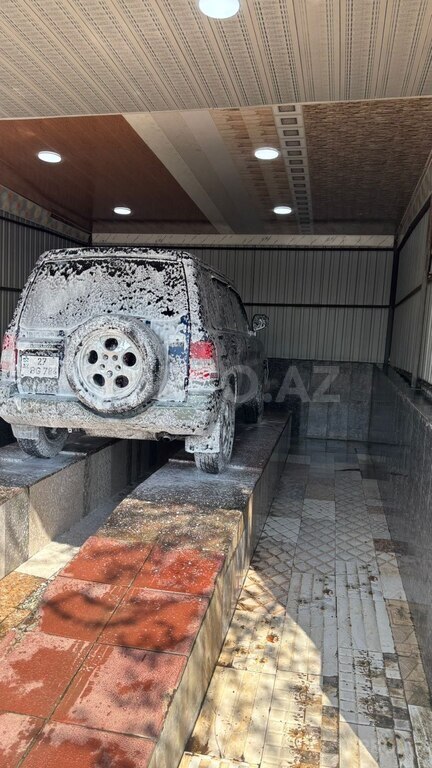 Mitsubishi Pajero io