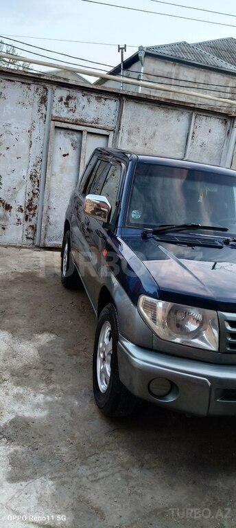 Mitsubishi Pajero io