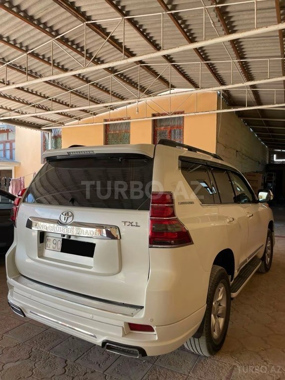 Toyota Land Cruiser Prado