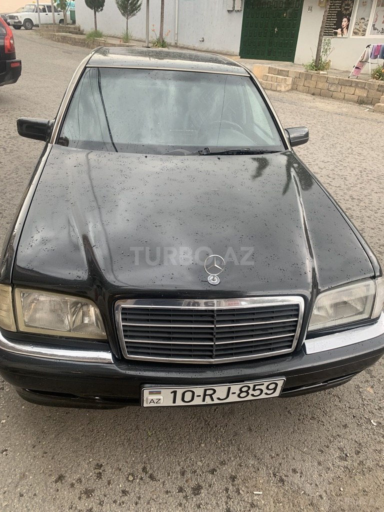 Mercedes C 180