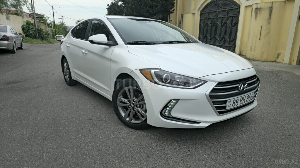 Hyundai Elantra