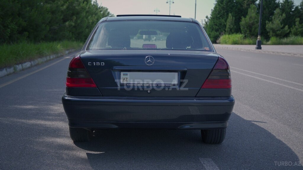 Mercedes C 180