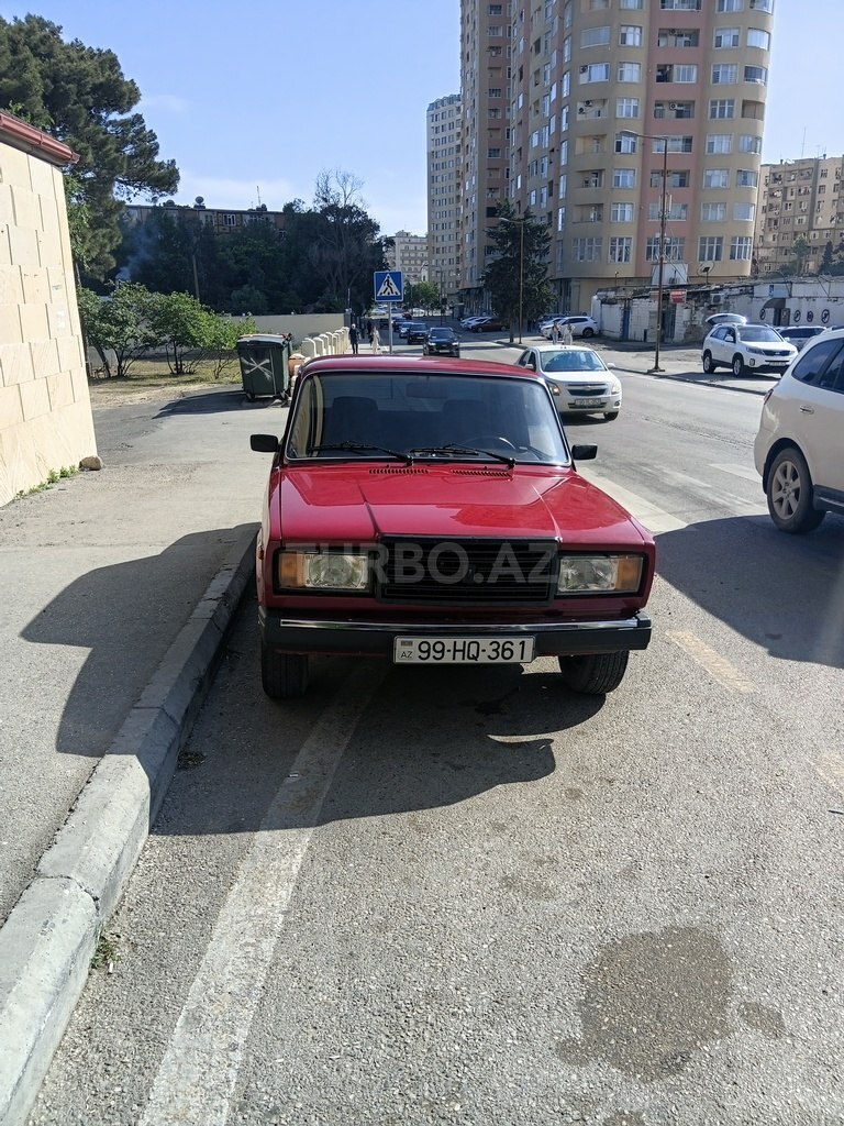 LADA (VAZ) 2107