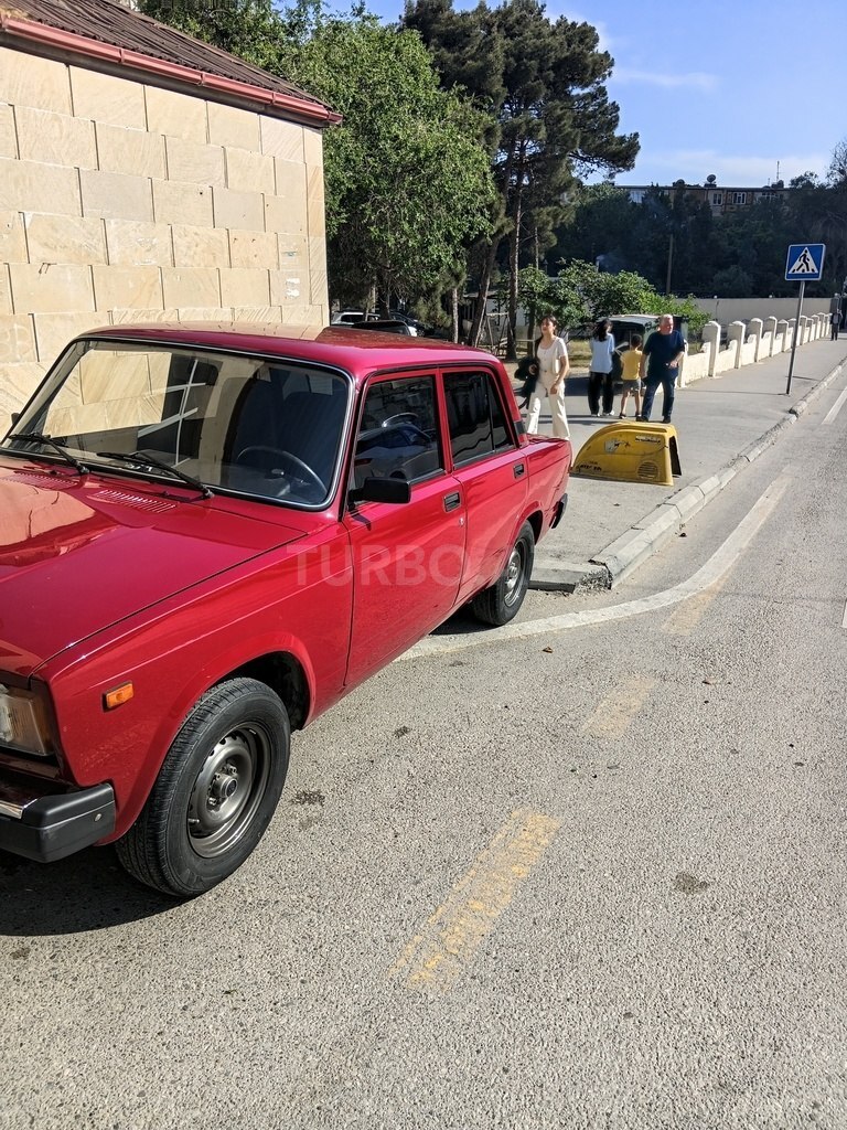 LADA (VAZ) 2107