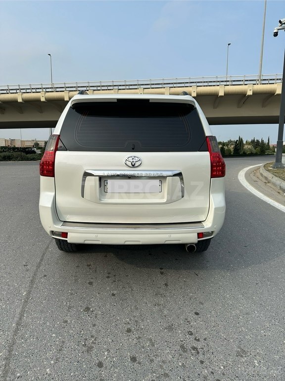 Toyota Land Cruiser Prado