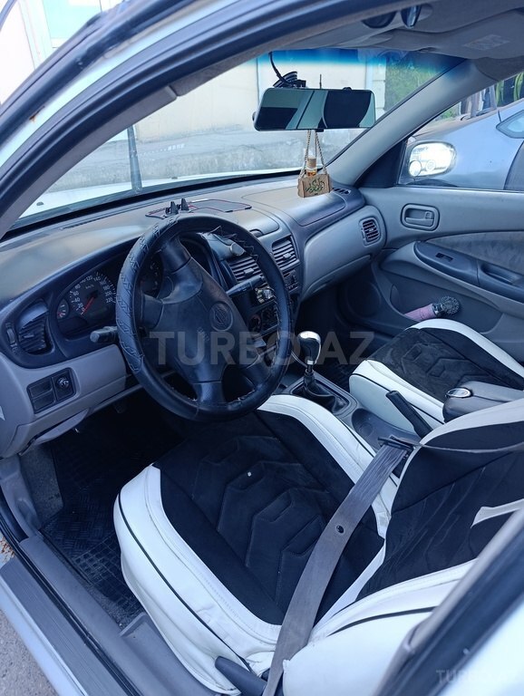Nissan Sunny