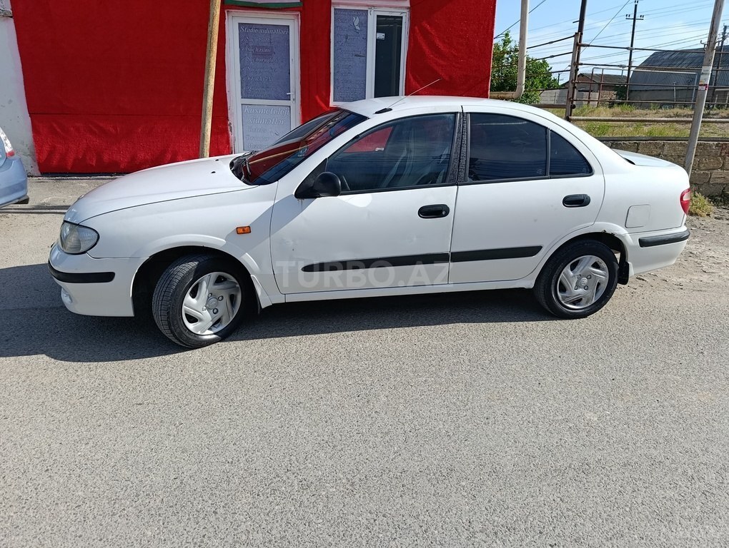 Nissan Sunny