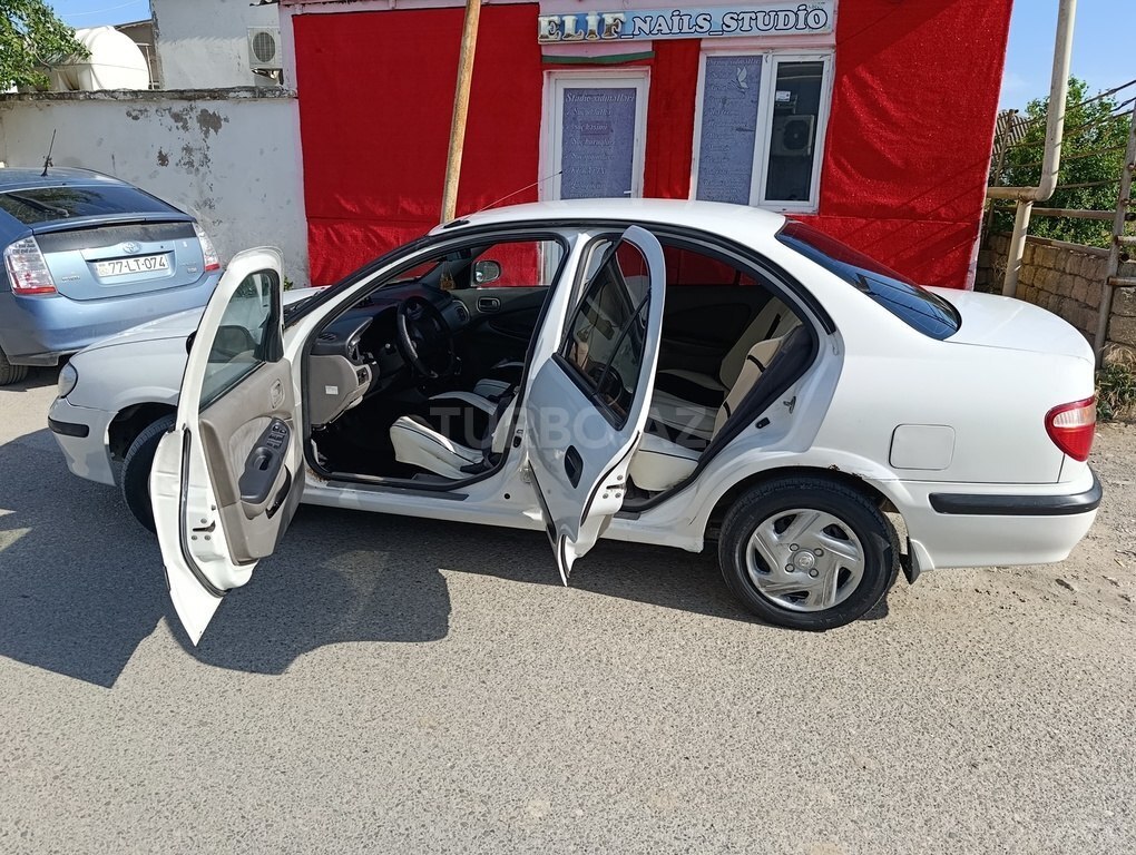 Nissan Sunny