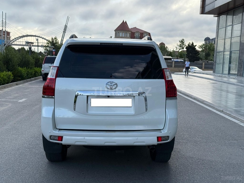 Toyota Land Cruiser Prado