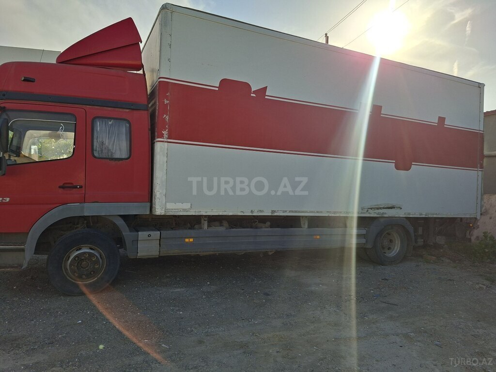 Mercedes Atego 1223