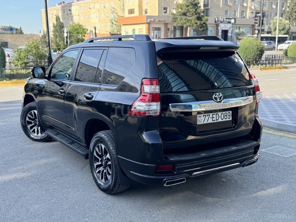 Toyota Land Cruiser Prado