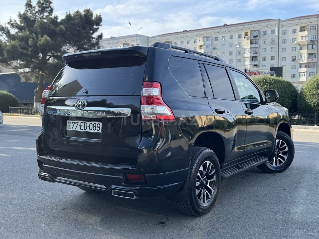 Toyota Land Cruiser Prado