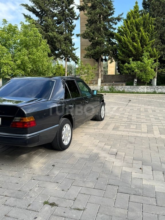 Mercedes 200 D