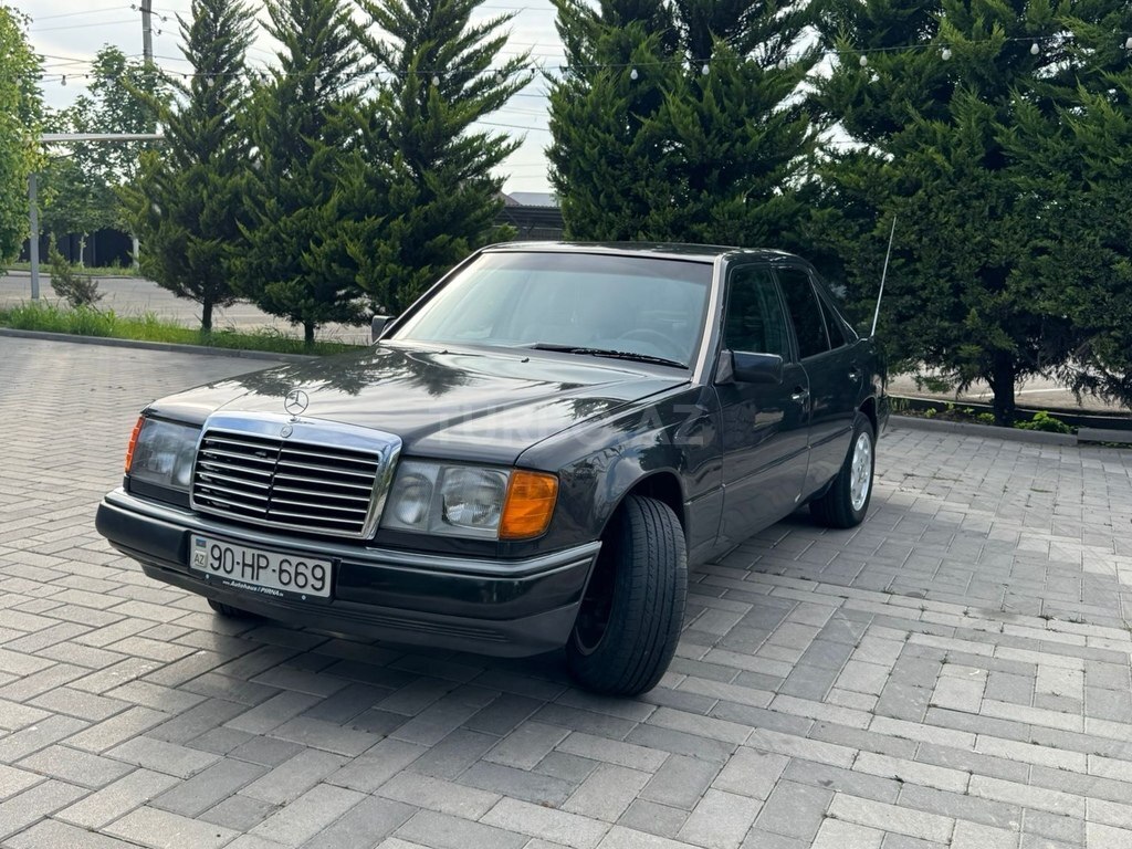 Mercedes 200 D
