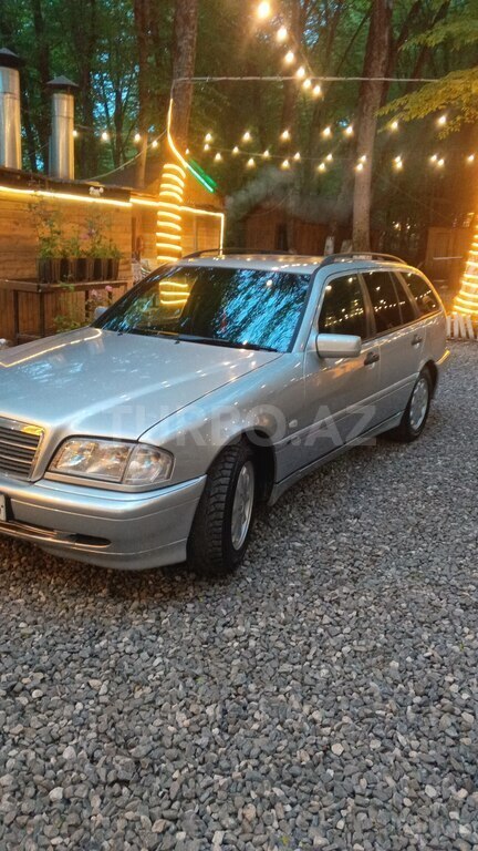 Mercedes C 180