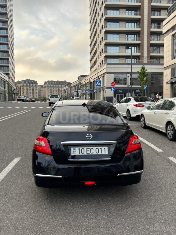 Nissan Teana