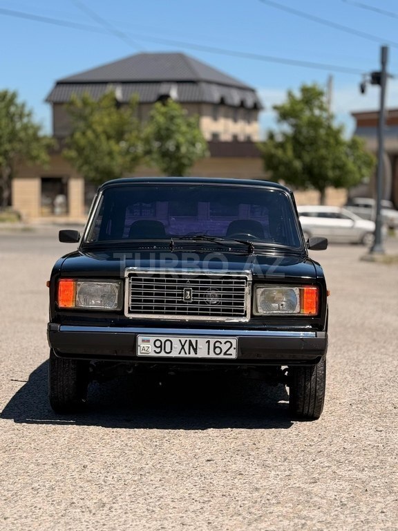 LADA (VAZ) 2107