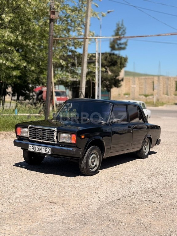 LADA (VAZ) 2107