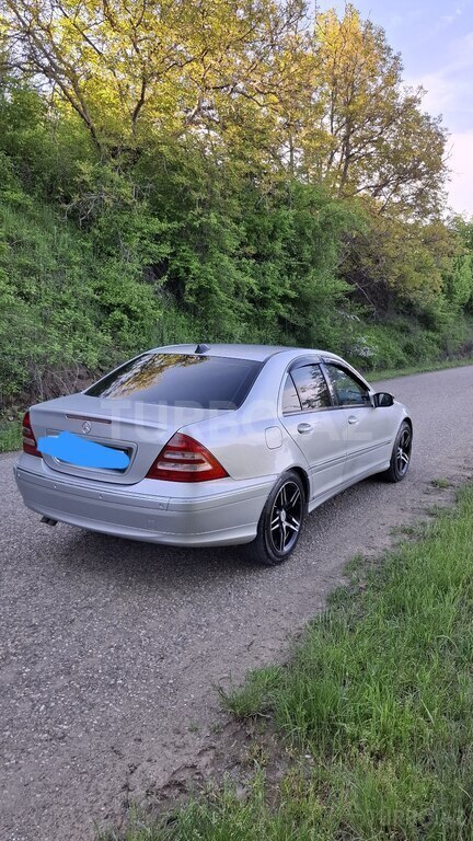 Mercedes C 200