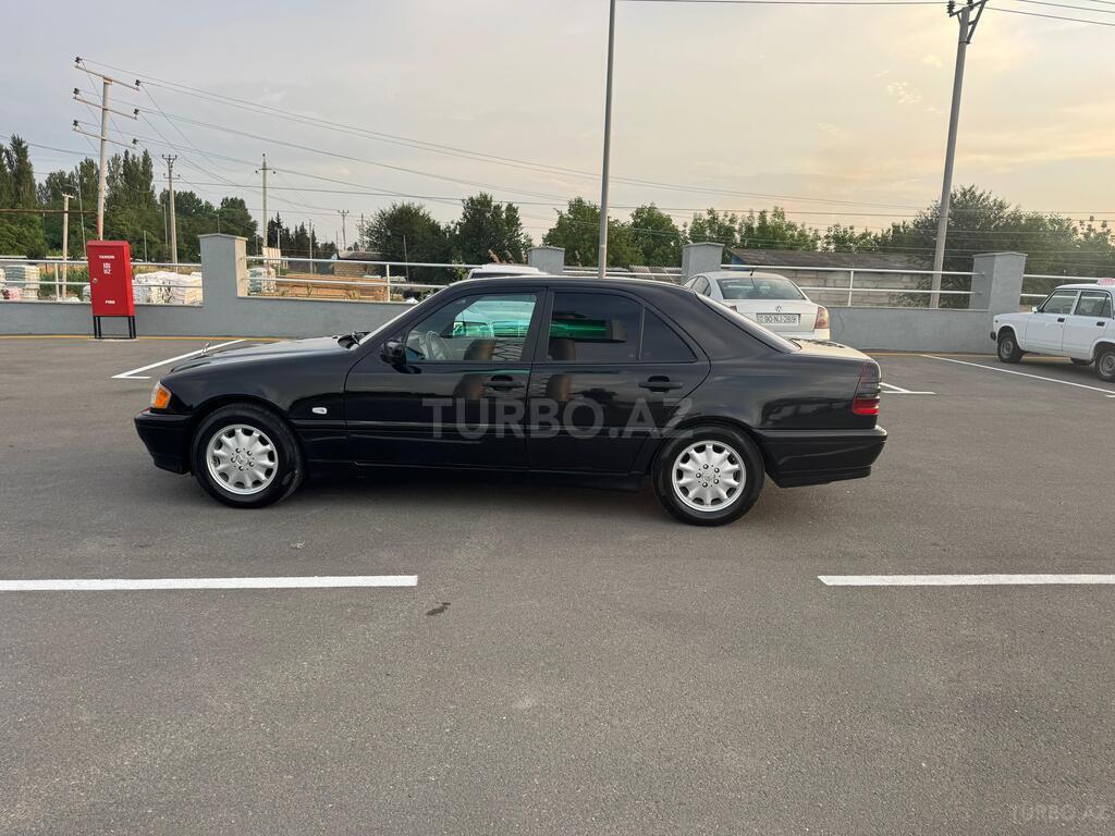 Mercedes C 220