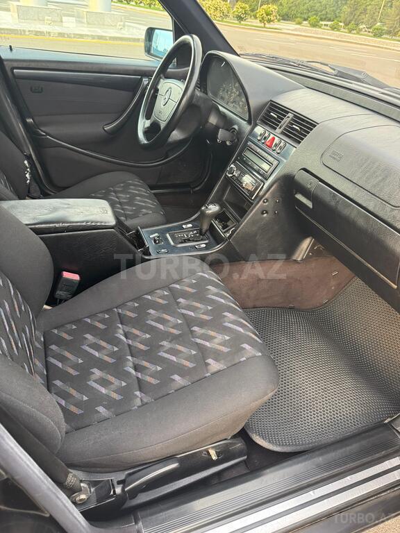Mercedes C 220