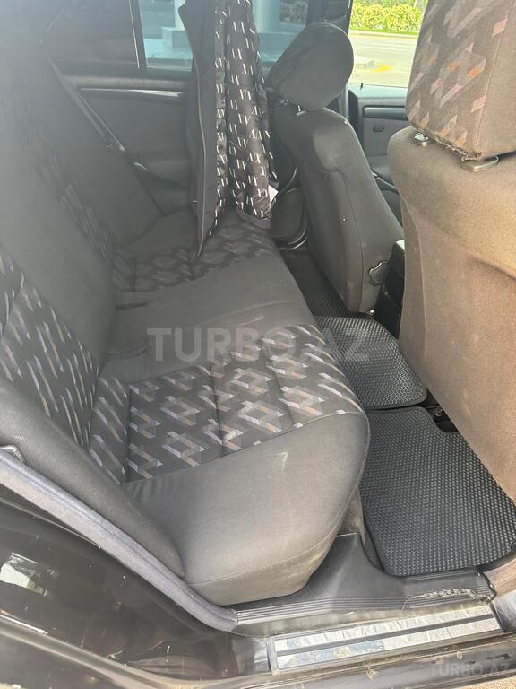 Mercedes C 220