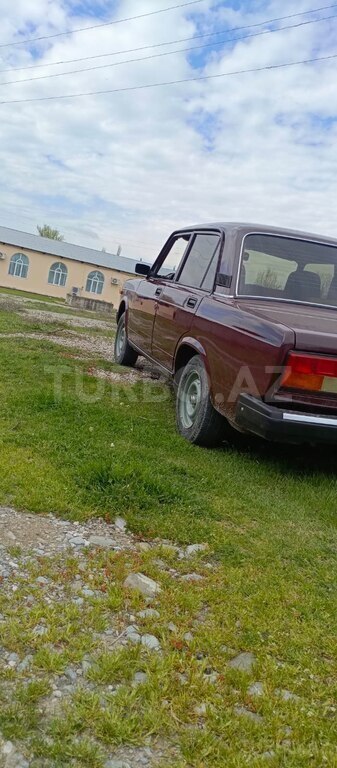 LADA (VAZ) 2107