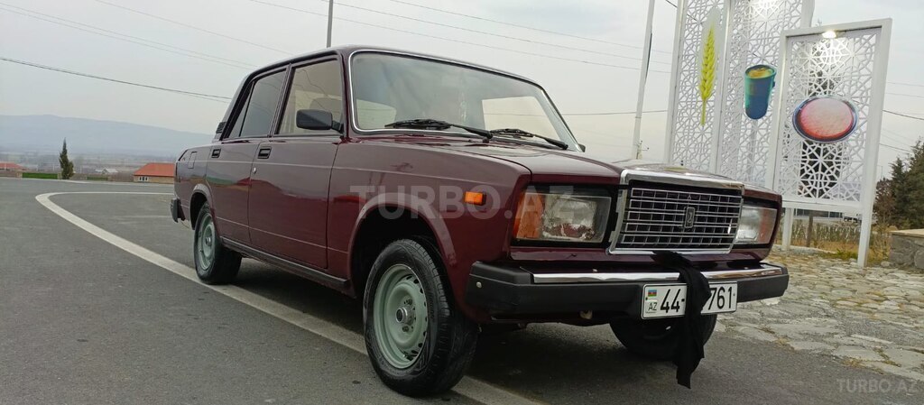 LADA (VAZ) 2107