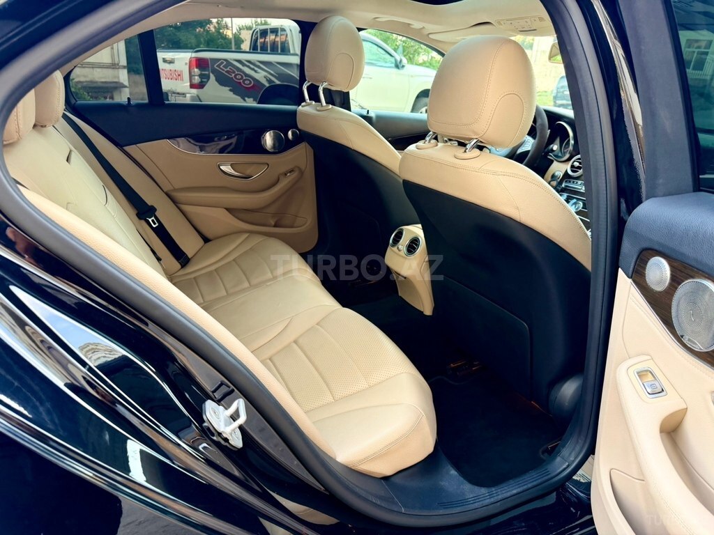 Mercedes C 300